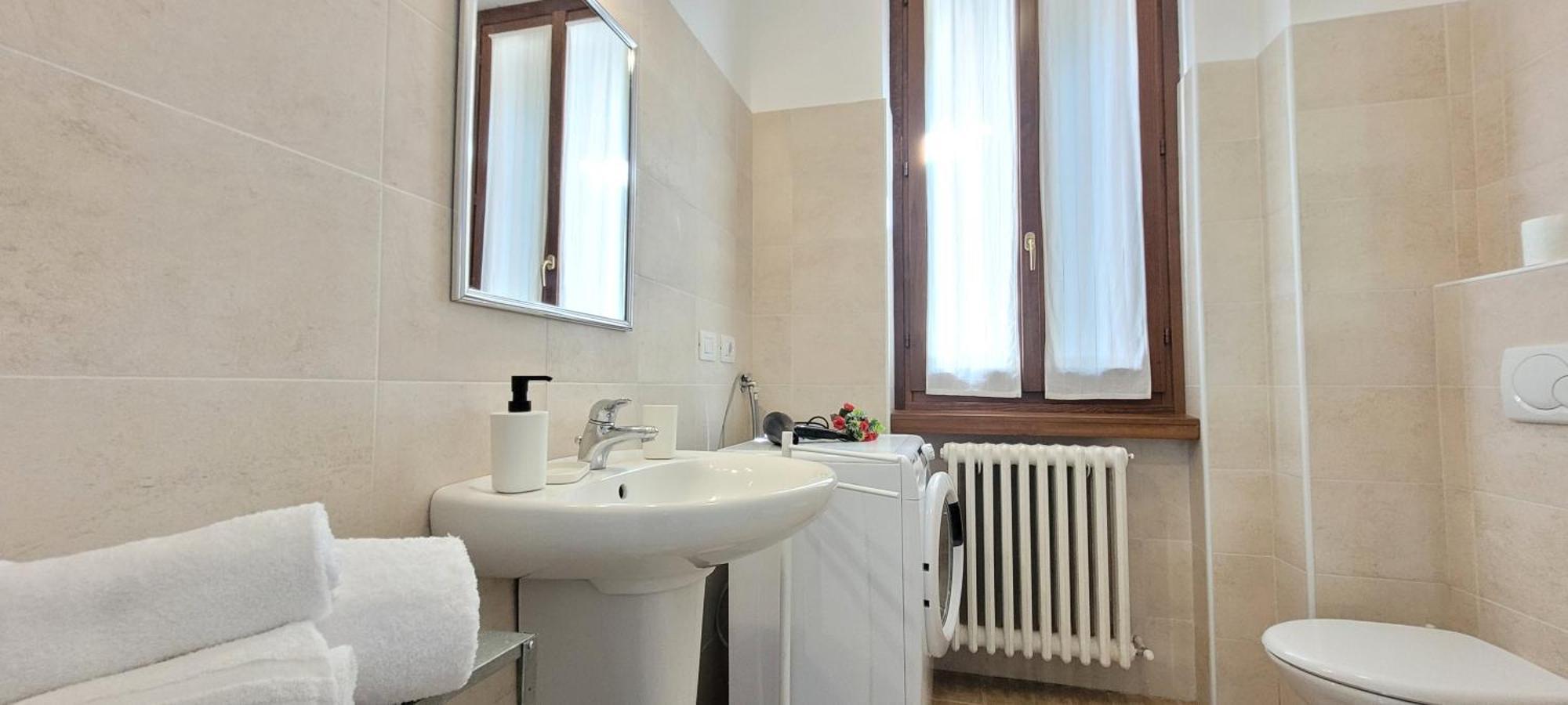 Ferienwohnung Terrazza Fucinetta Introbio Exterior foto