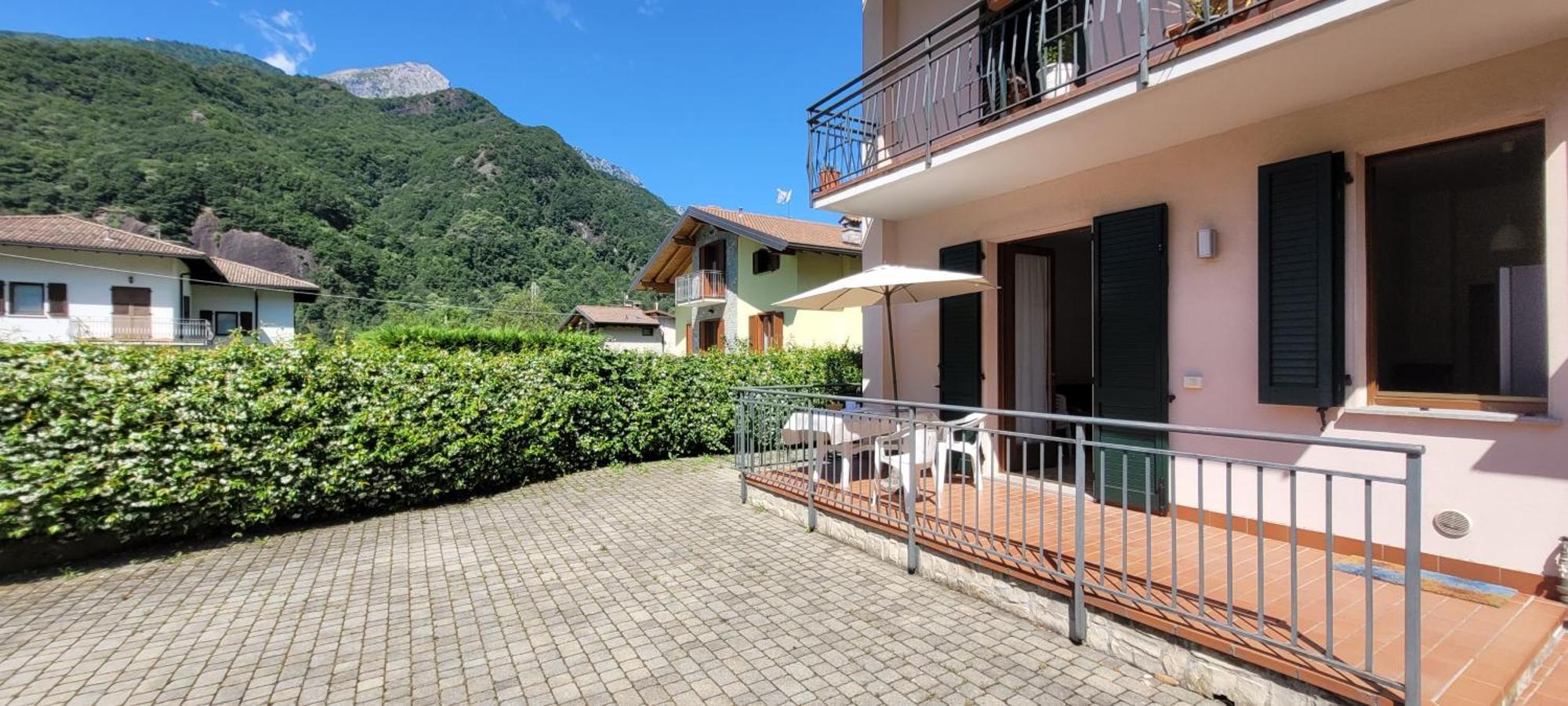 Ferienwohnung Terrazza Fucinetta Introbio Exterior foto